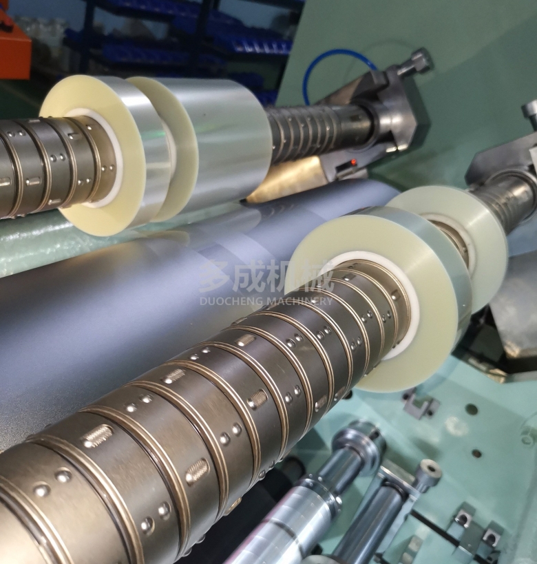 DC－SLM－1550光學薄膜分切機